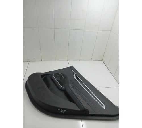 Обшивка двери задняя правая