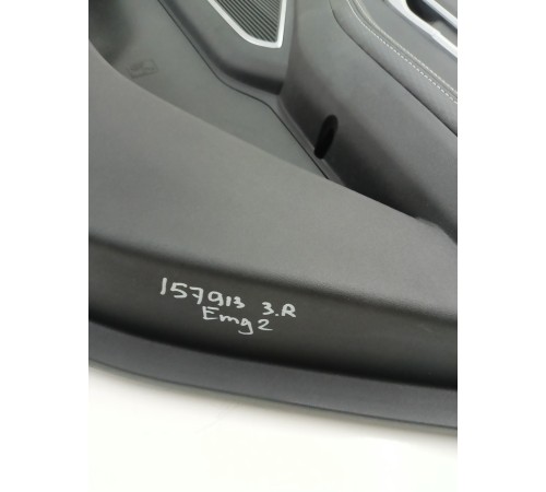 Обшивка двери задняя правая