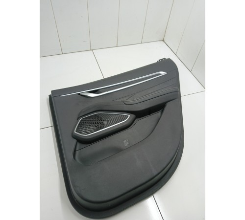 Обшивка двери задняя правая