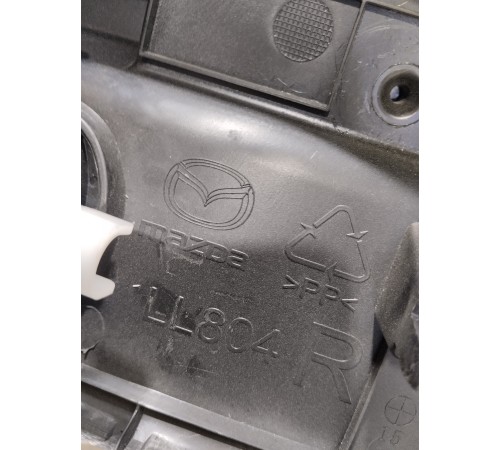 Обшивка багажника правая