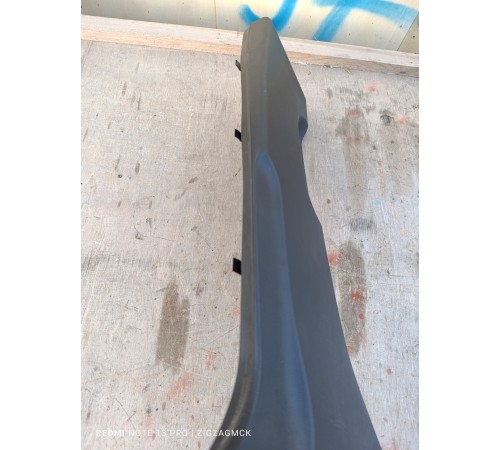 Обшивка центральной стойки левая нижняя