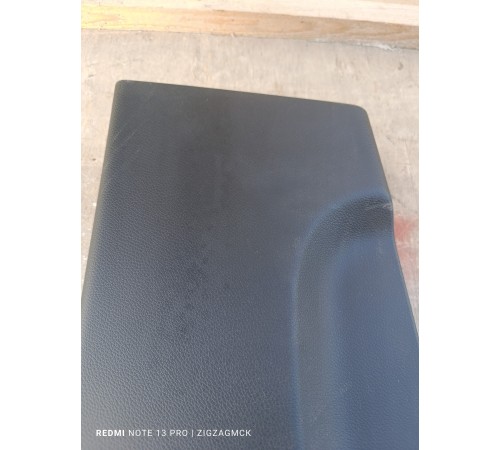 Обшивка центральной стойки левая нижняя