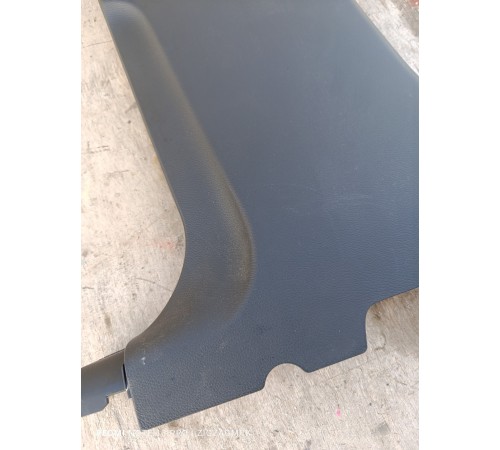 Обшивка центральной стойки левая нижняя