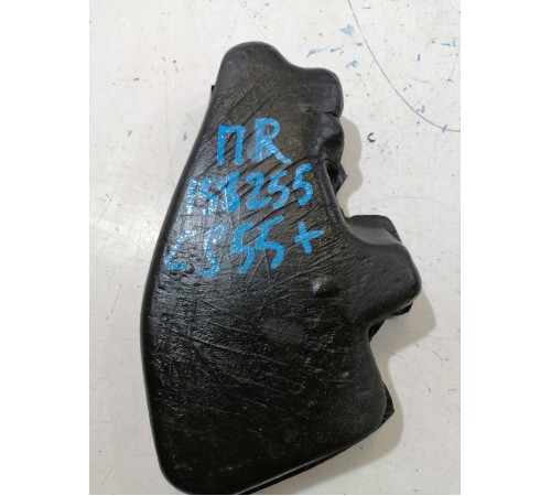 Уплотнитель крыла правый