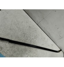 Уплотнитель стекла передний правый внешний