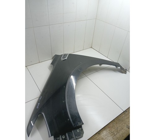 Крыло переднее левое