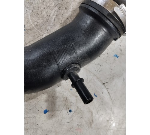 Патрубок впускного коллектора