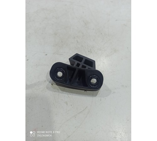 Отбойник двери левый