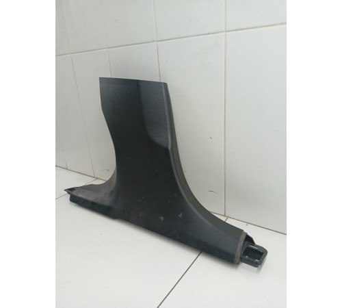 Обшивка центральной стойки левая нижняя