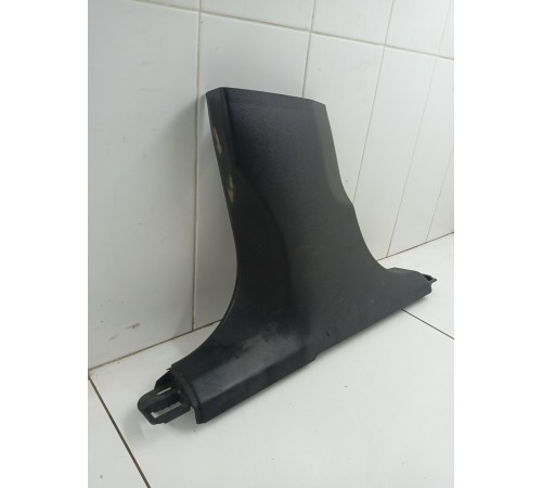 Обшивка центральной стойки левая нижняя