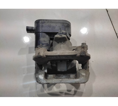 Суппорт (задний, правый)