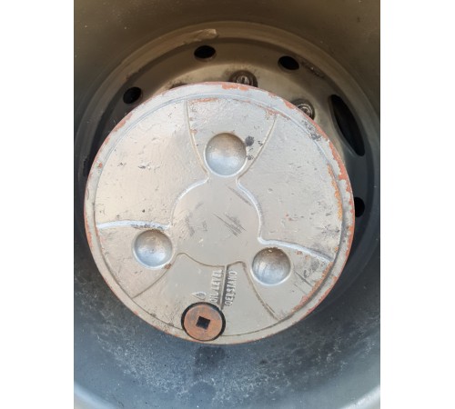 Направляющая колесной пары передняя левая