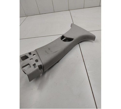 Обшивка центральной стойки левая верхняя