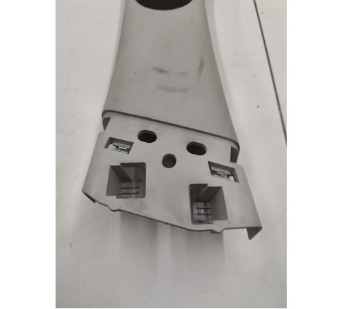 Обшивка центральной стойки левая верхняя