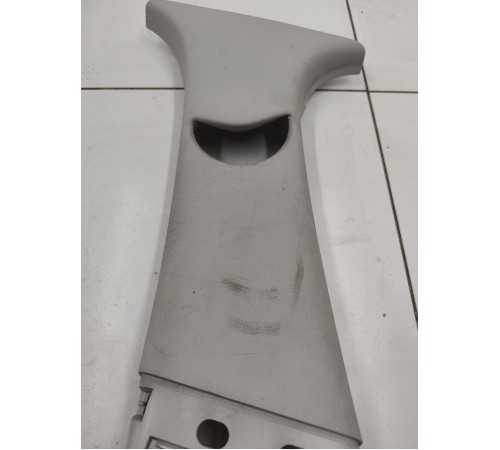 Обшивка центральной стойки левая верхняя