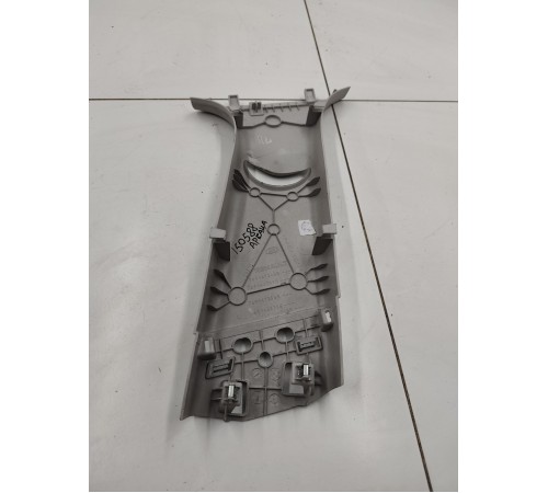 Обшивка центральной стойки левая верхняя