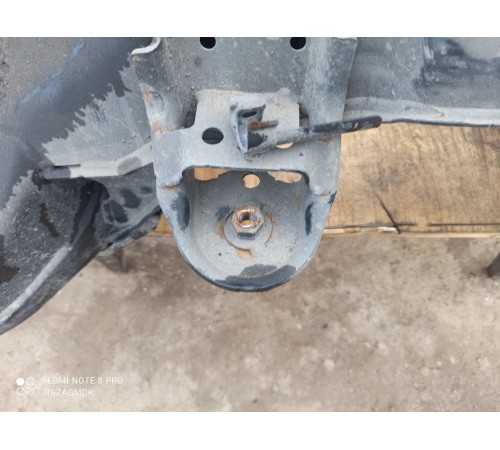 Балка задняя (подрамник)