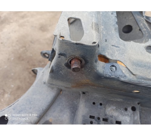 Балка задняя (подрамник)