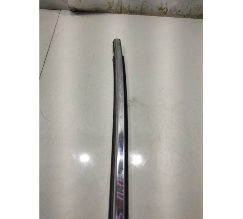 Уплотнитель стекла (передний, правый)