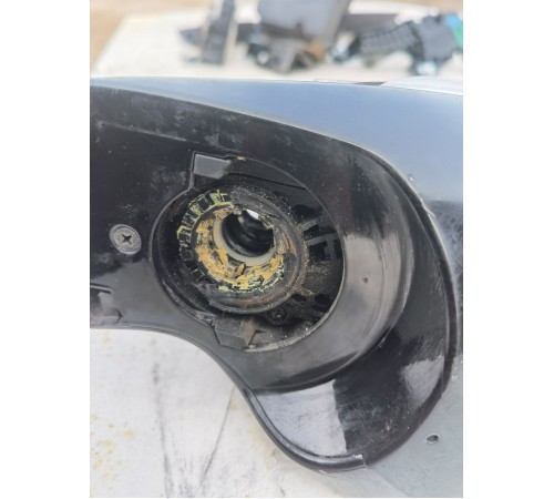 Зеркало заднего вида боковое левое