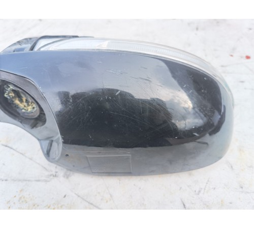 Зеркало заднего вида боковое левое