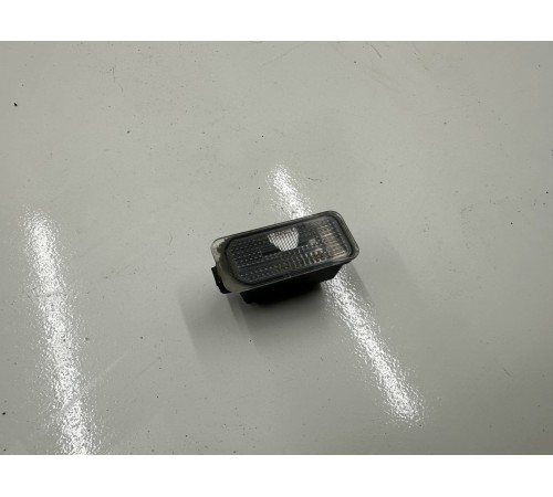 Фонарь подсветки номерного знака