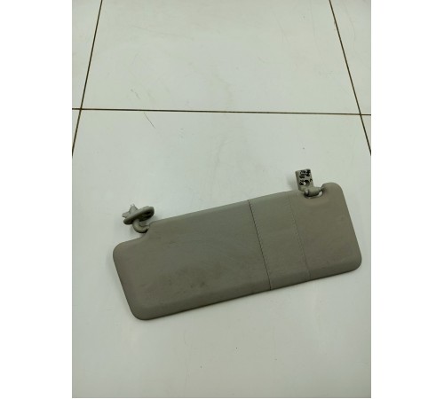 Козырек солнцезащитный левый