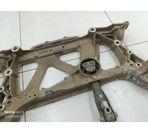 Подрамник передний