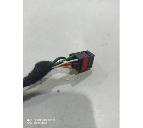 Амортизатор крышки багажника(правый)