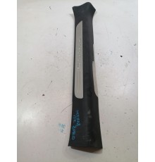 Накладка порога передняя левая