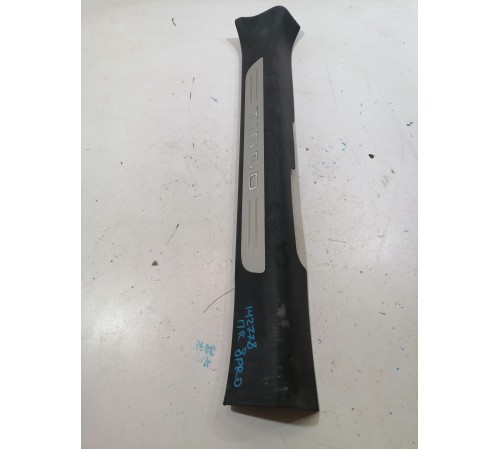 Накладка порога передняя левая