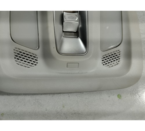 Плафон внутреннего освещения передний