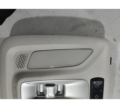 Плафон внутреннего освещения передний