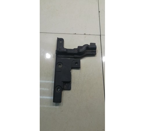 Накладка жабо (правая)