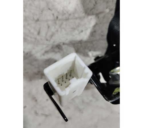 Ответная часть ремня безопасности