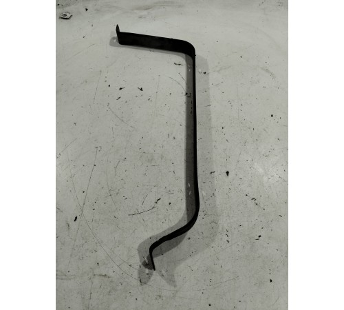 Крепление топливного бака правое