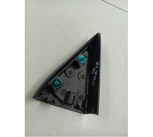 Уголок двери задний правый