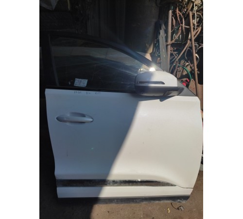 Дверь передняя правая в сборе