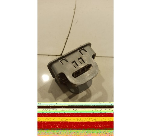 Решетка вентиляции обдува салона вспомогательная