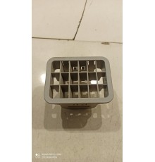 Решетка вентиляции обдува салона вспомогательная