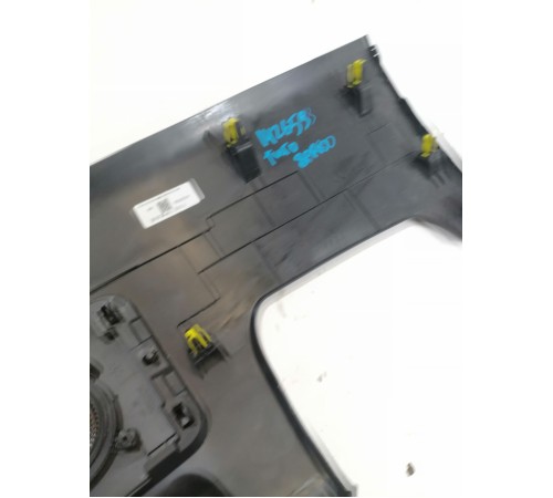 Накладка торпедо нижняя левая