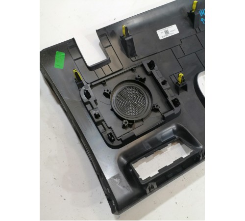 Накладка торпедо нижняя левая