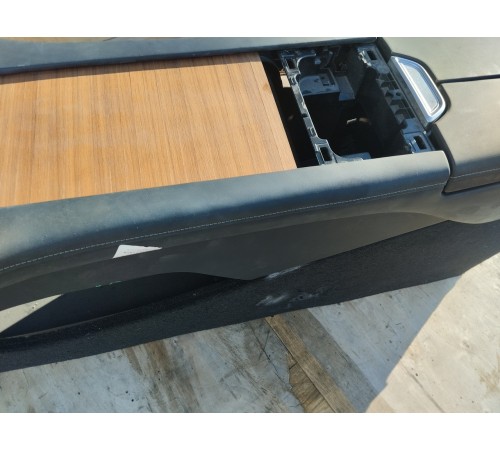 Центральная консоль