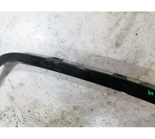 Накладка переднего бампера правая