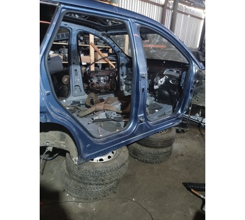 Порог с центральной стойкой (правый)