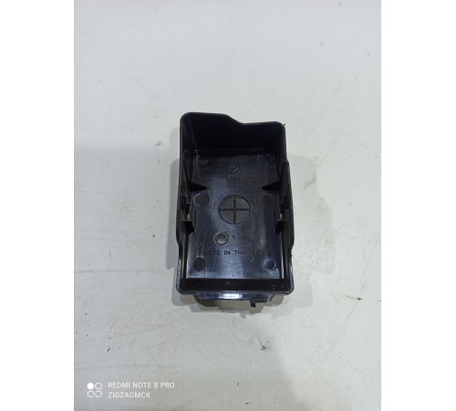 Крышка клеммы аккумулятора плюс