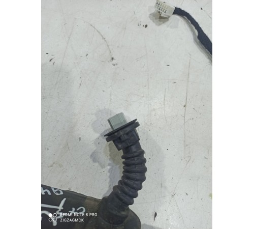 Электропроводка двери (задняя левая)