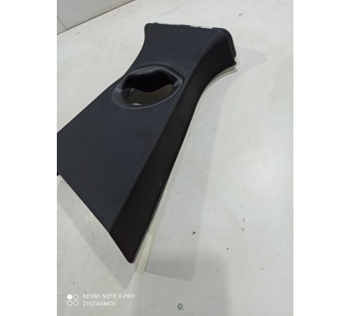 Обшивка центральной стойки(левая верхняя)