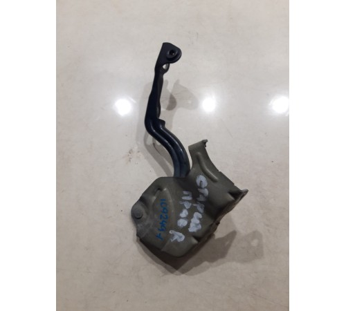 Петля капота(правая)