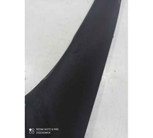 Обшивка передней стойки (левая)